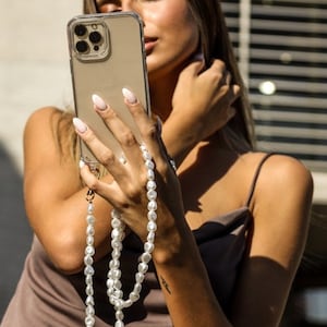 Long Pearls Phone Strap + Clear Case | Emily in Paris | Crossbody Phone Case | Phone Strap | Wrist Lanyard | Crossbody Chains |