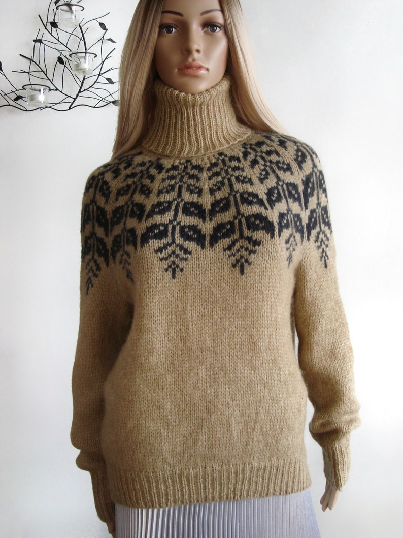 Fair Isle Scandinavian sweater women in Baby alpaca & Merino, Traditional Icelandic wool sweater Lopapeysa, Warm winter Nordic ski pullover Beige #1802