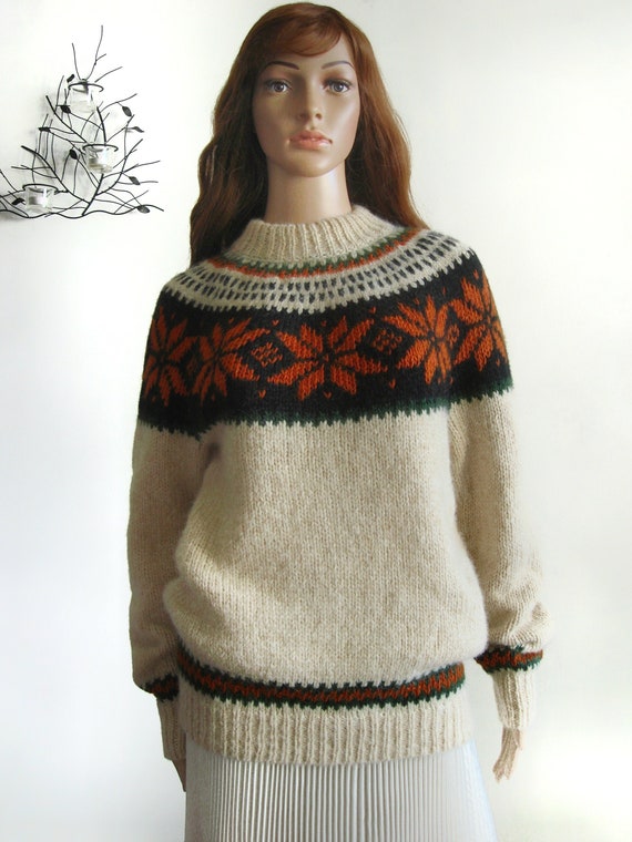 Scandinavian Fair Isle Sweater Women Hand Knit in Baby Alpaca & Merino Wool  Icelandic Sweater Lopapeysa Handmade Nordic Knitted Ski Pullover -   Sweden