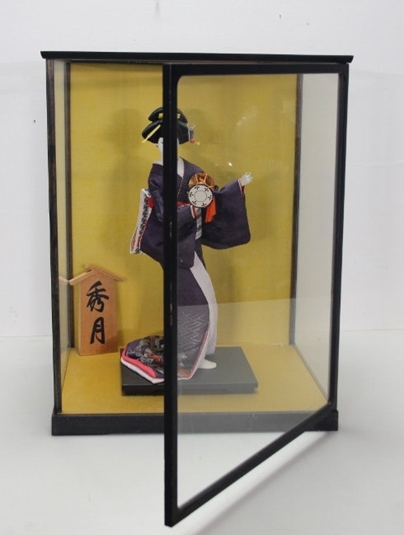 Large Japanese Geisha Doll In A Glass Case Etsy