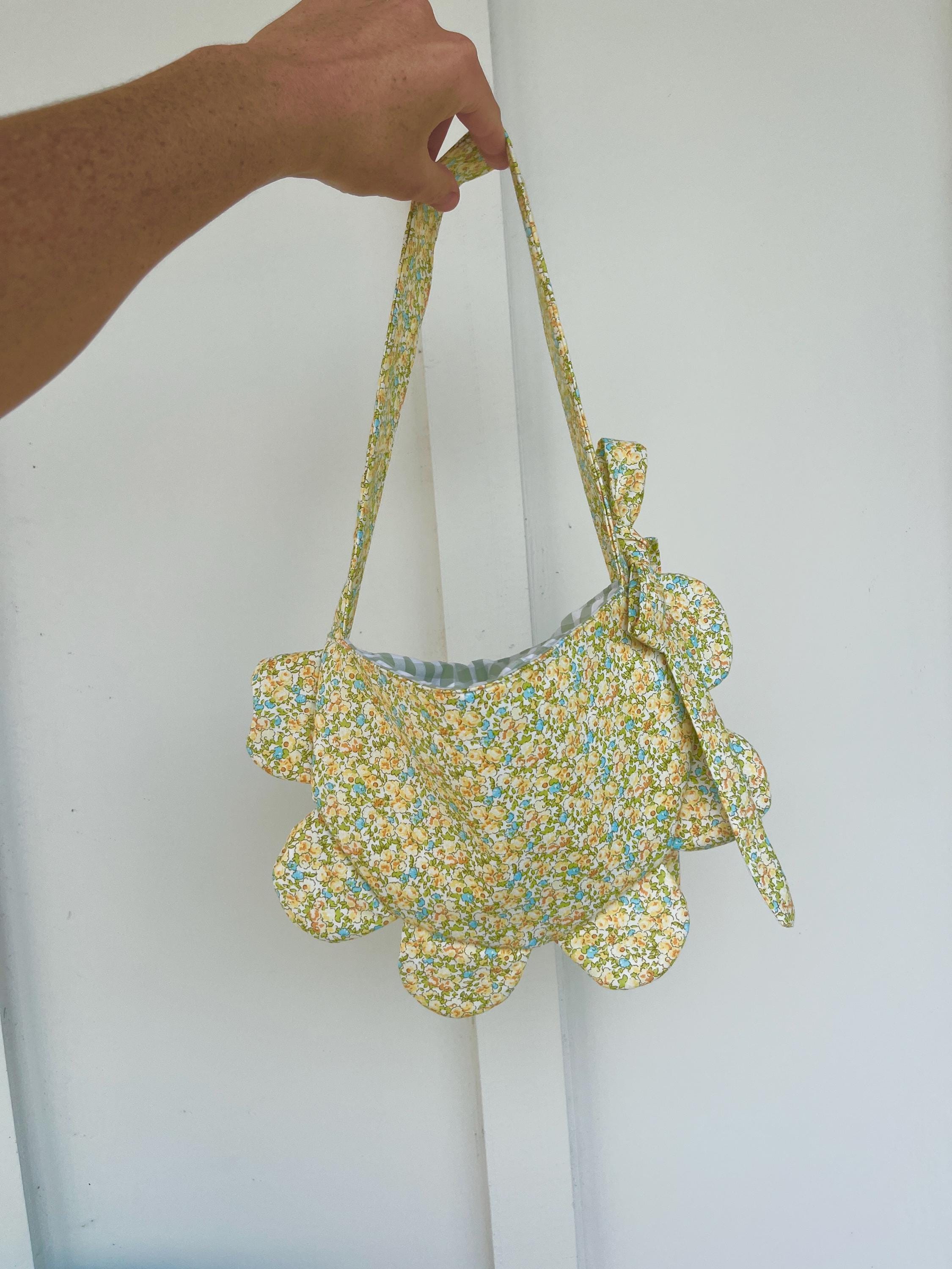 Beginner friendly sewing pattern | Daisy bag pattern | Little girl bag pattern | Easy sewing pattern