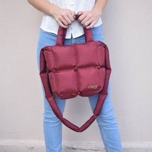 Sac fourre-tout matelassé, sac matelassé gonflé fait main, sac matelassé oreiller, sac matelassé bordeaux, sac en édition limitée, sac en tissu confortable pour tous les jours