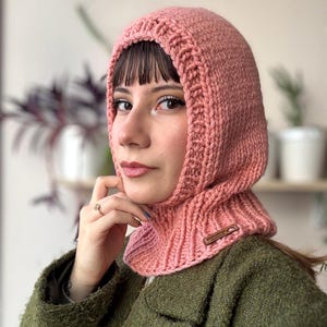 Wool pink balaclava knit, Handmade Knit Balaclava for Women – Warm and Stylish Soft Pink Winter Hood, Chunky Knit Bonnet for Cold Weather