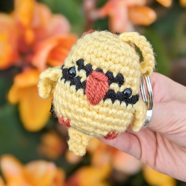 Parrot Keychain Crochet Pattern - Colorful no sew Tropical Bird Amigurumi