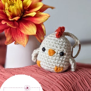 Cute Stardew Valley Chicken Crochet Pattern - Easy Keychain Design