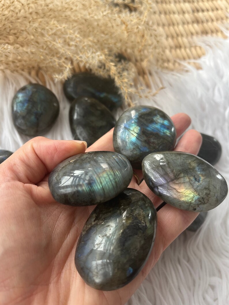 Galet Labradorite Magnétisé image 1