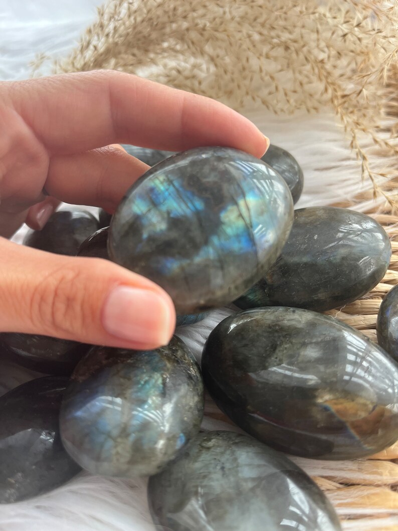 Galet Labradorite Magnétisé image 2