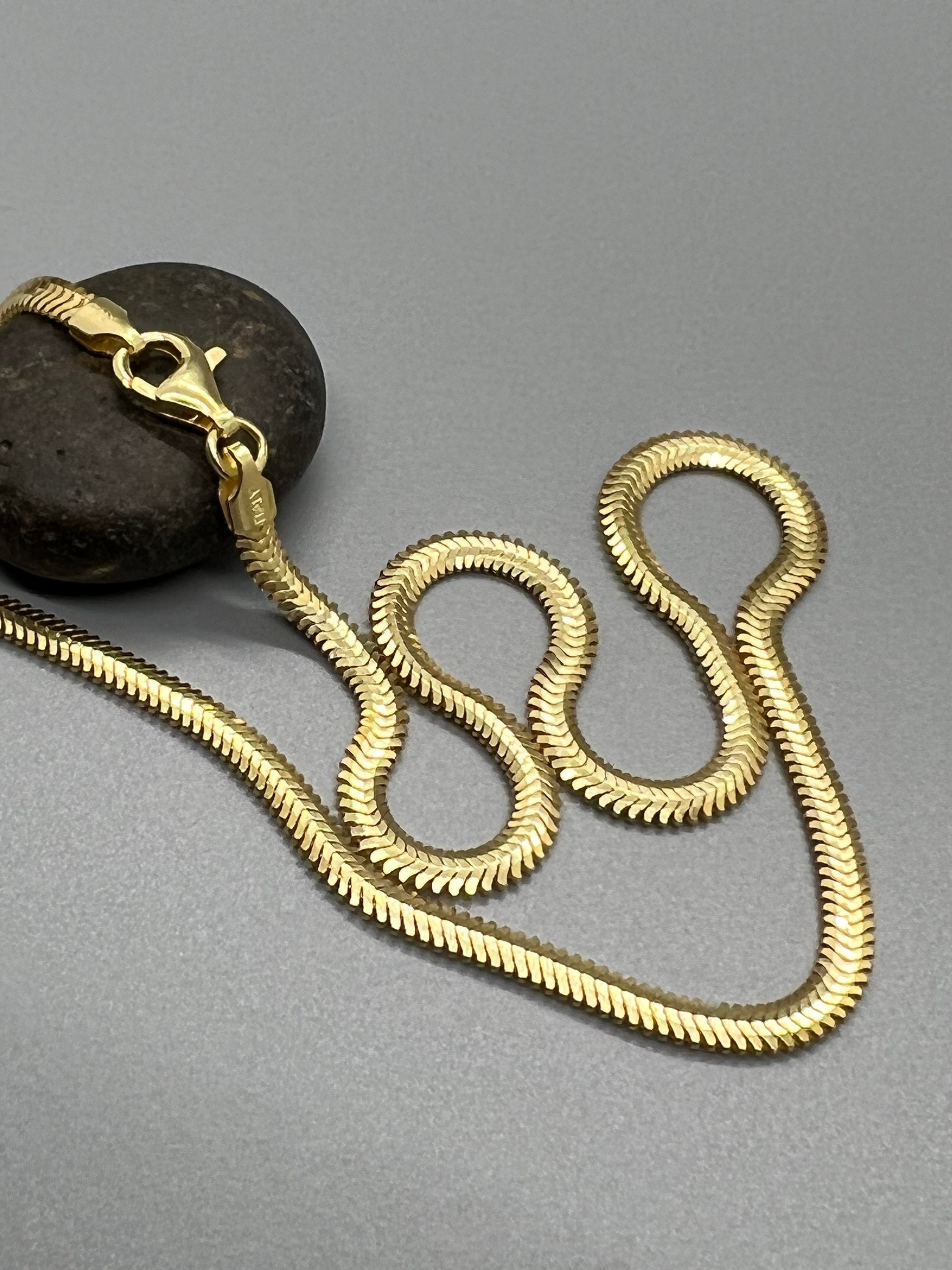 9ct 2-Colour Gold 6-Plait Textured Herringbone Necklace – Harper Kendall