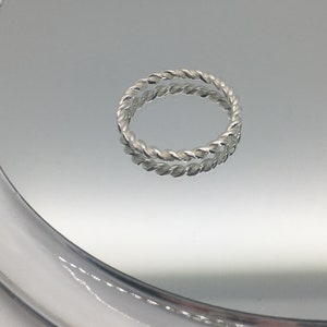 Twisted Rope Stacking Ring / Thin Sterling Silver Ring / 2.2 mm Silver Band Ring /Textured Silver Band Ring / Single Ring / Gift for Her