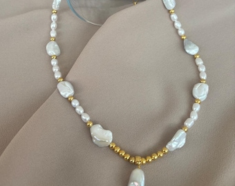 Collar de perlas barrocas bañadas en oro hecho a mano