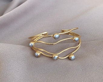 NEW ! Wave Cuff Six Piece Barley Pearl Bracelet, Elegant Design Pearl Bracelet, Handmade Design Gold Bracelet, Mother Gift, Wedding Jewelry