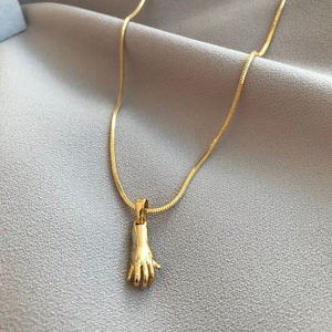 You have my hand ! Moving Hand Necklace, Elegant Hand Chain Design Necklace, Valentine&#39;s Day Gift, Special Day Gifts, Mom Day Gift, Her Gift