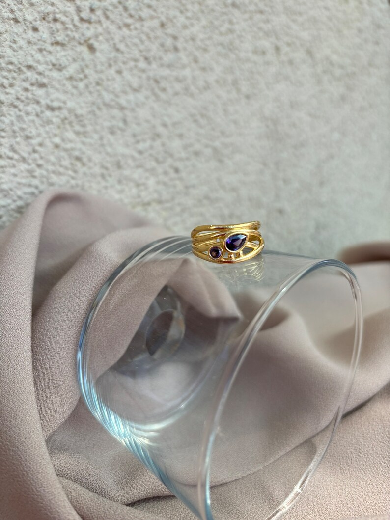 Verstellbarer Eleganter Designer Ring mit Zwei Zirkon Steinen Bild 4