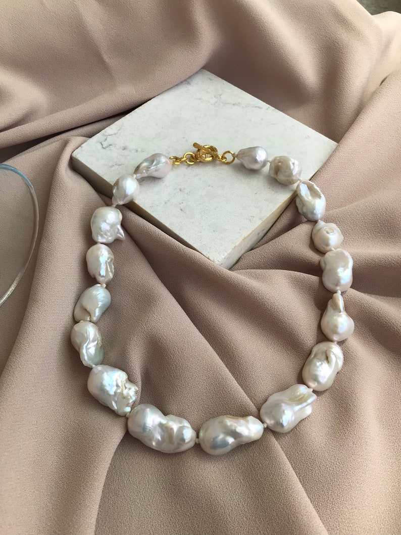 NEW Large Baroque Pearl Necklace, White Baroque Necklace, Timeless Necklace, Real Baroque Pearl Necklace, Wedding Jewelry, Bridal Necklace image 8