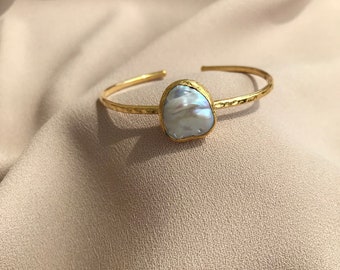 NEW ! Irregular Baroque Single Pearl Bracelet, Cuff Pearl Bracelet, Adjustable Gold Bangle, Real Pearl Bracelet, Bridal Jewelry,Gift for Her