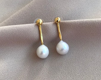 NEW ! Mini Baroque Pearl Stud Earrings, Special Design Baroque Pearl Earrings, Natural Baroque Pearl Earrings, Wedding Jewelry, Lover's Gift
