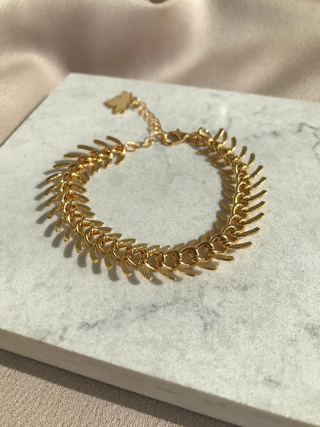 Buy Fishbone Chain Bracelet, Gold Chain Bracelet, Thick Gold Chain Bracelet,  Elegant Chain, Christmas Gift, Wedding Jewelry, Gift for Her Online in  India - Etsy
