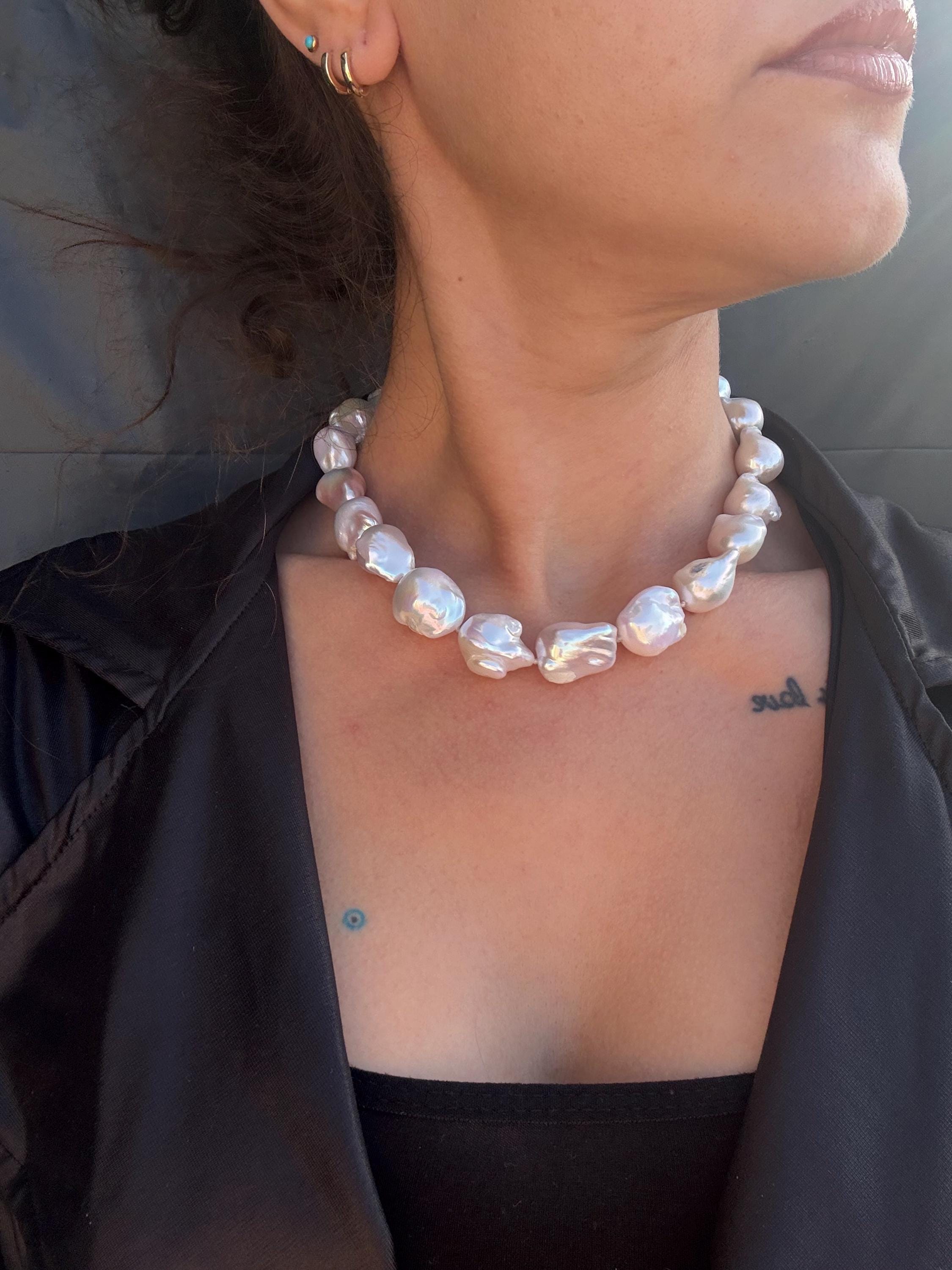 Timeless Large White Baroque Pearl Necklace - Etsy