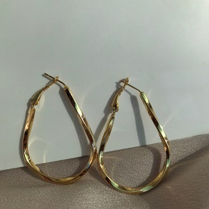 Oval Twirl Earrings, Twirl Hoop Earrings, Gold Modern Earrings, Chunky Hoop Earrings, Christmas Gift, Special Occasion Gifts, Gift for Her image 7