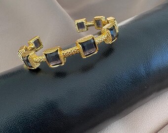 Verstelbare gouden armband met vierkante kattenoogsteen van natuursteen