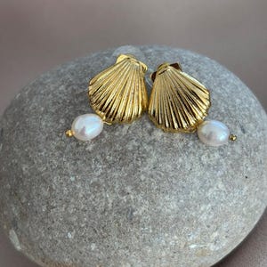 Pearl Mussel Earrings, Real Baroque Pearl Earrings, Elegant Design Earrings, Minimalist Earrings, Christmas Gift, Special Gift, Gift for Her
