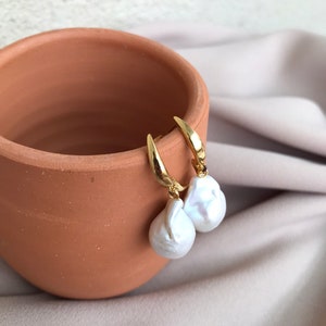 Orecchini di perle barocche: chiusura a leva in oro 22k, gioielli da sposa con perle Fireball