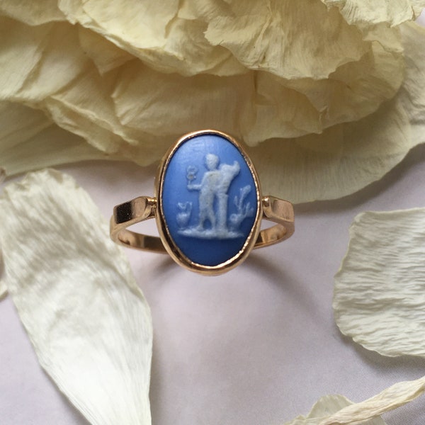 Bague antique de camée Blue Wedgwood en or 18 carats, bague en céramique Napoléon victorienne cadeau bague d'anniversaire cadeau bague de Saint-Valentin cadeau bague faite à la main