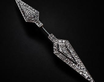 French work Art Deco 18K gold diamond arrow jabot pin brooch