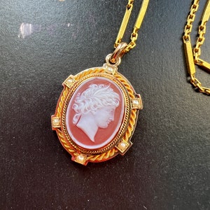 Antique 18K Gold Agate Cameo Pendant with Seed Pearls