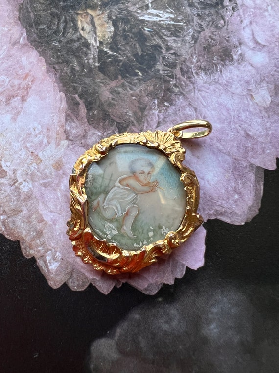 Antique 18K gold miniature cherub pendant  | Minia