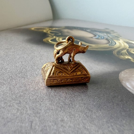 Antique 9K gold bloodstone fox fob pendant, Victo… - image 5