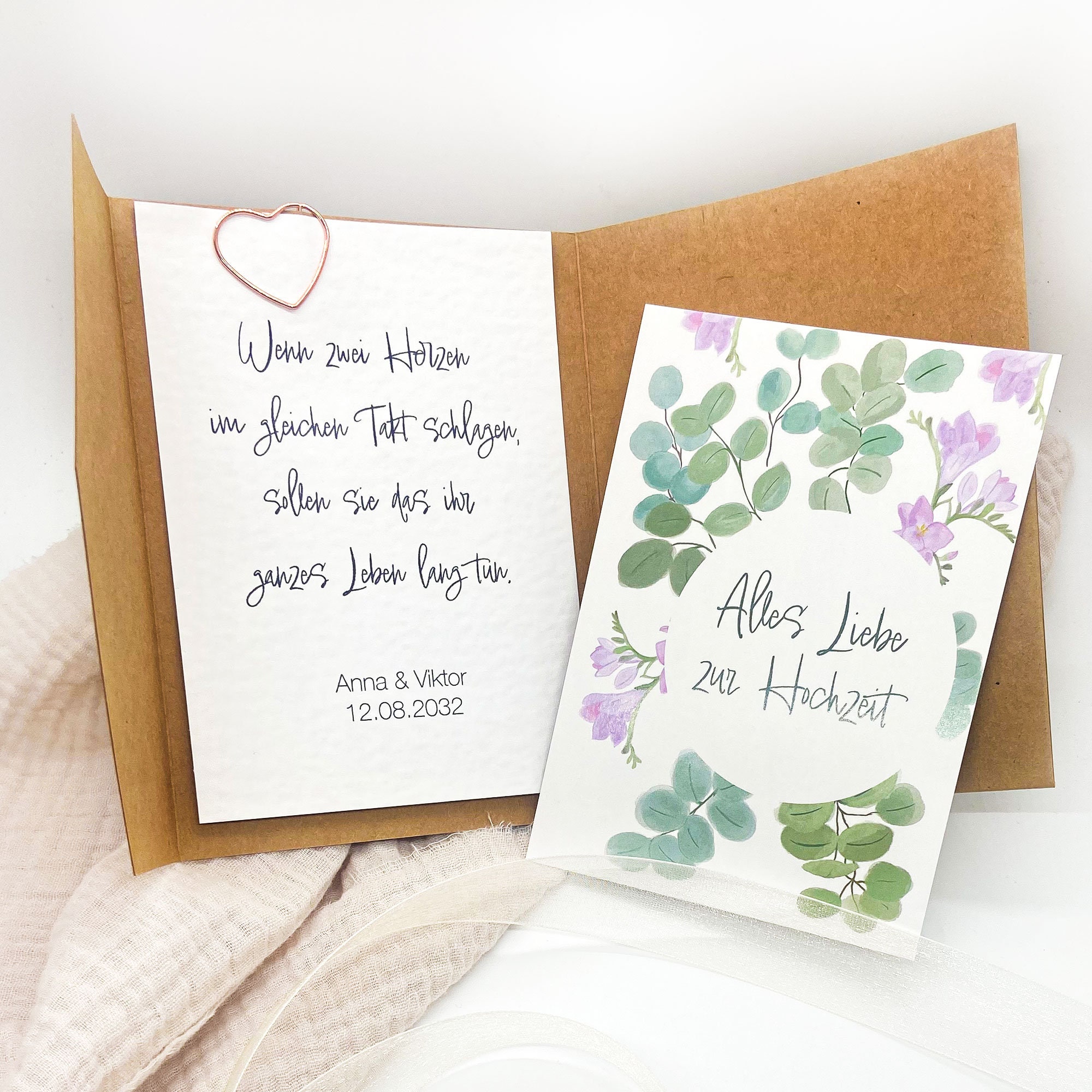 Personalisiertes Gastgeschenk-Kärtchen Für Hochzeit – Mit 2 Herzen, Creme, 4,5x2,5 Cm