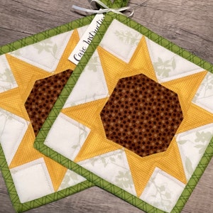 Sunflower Hot Pads, Set of 2 image 3