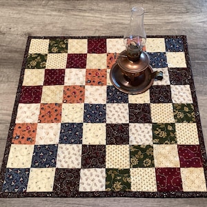 Country Candle Mat, 16”x16”