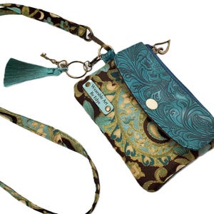 SOLO PEDIDO PERSONALIZADO Mini billetera de identificación con bolsillo para tarjetas de crédito y cordón. 2 opciones de pedido rápido o elija sus propias telas de los tableros de diseño. ¡Le envío un mensaje!