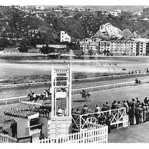香港アート、香港プリント、ヴィンテージ写真、1918年ハッピーバレー競馬場、古い香港プリント、白黒、