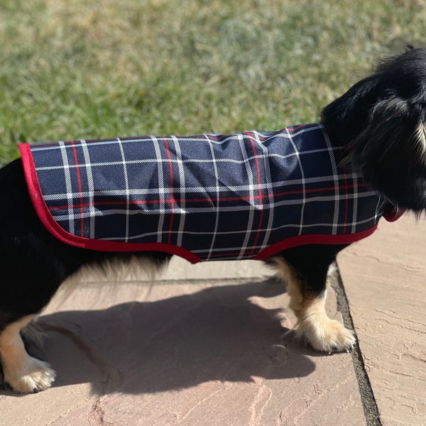 Manteau de teckel en tartan imperméable, imperméable à la couture pour teckels, cadeau de teckel, manteau de chien, manteau de teckel d’hiver