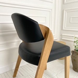 Oak dining chairs with black leather seat clearance