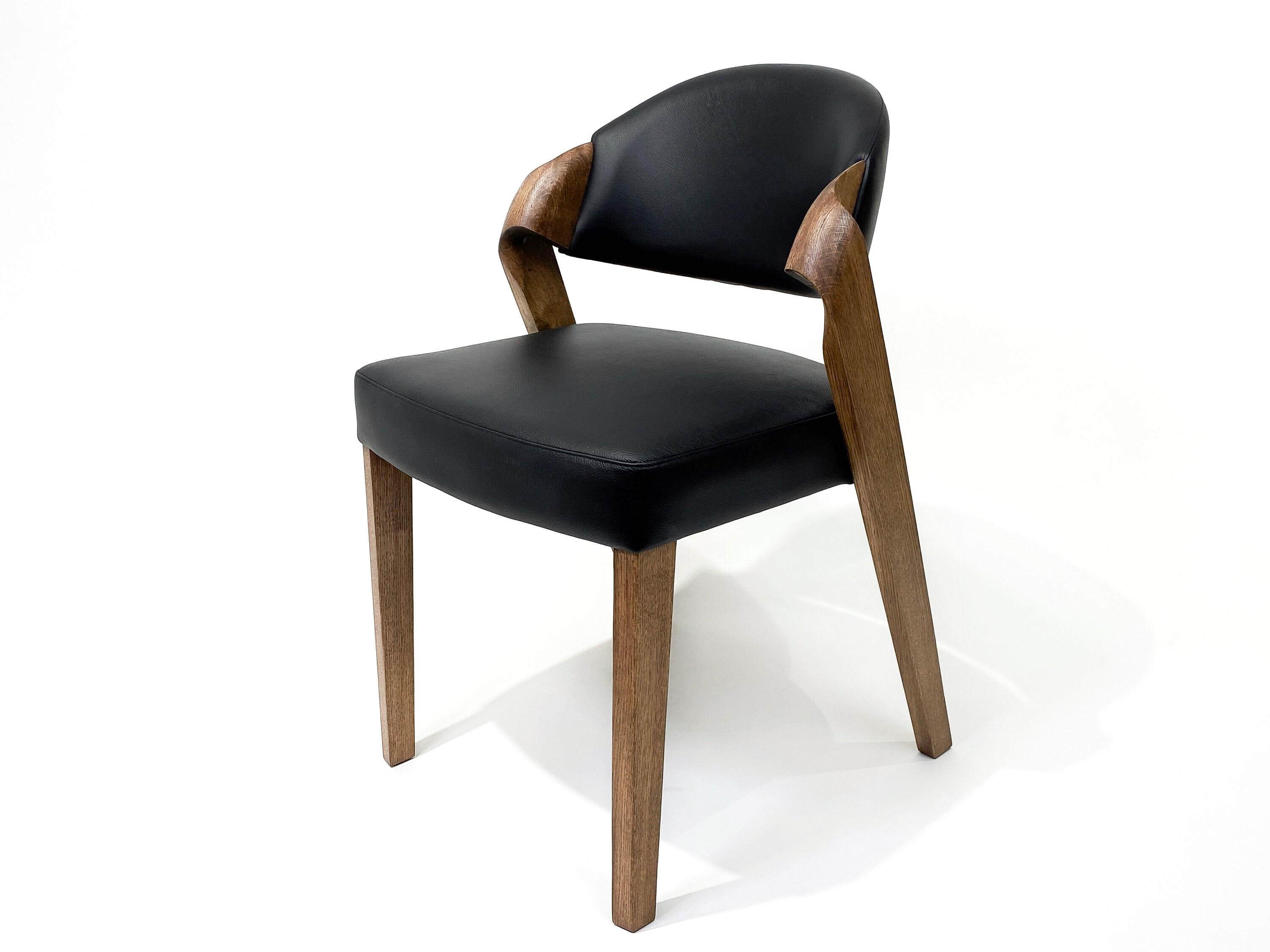 Dining Chair With High Seating Comfort and Ergonomic Design