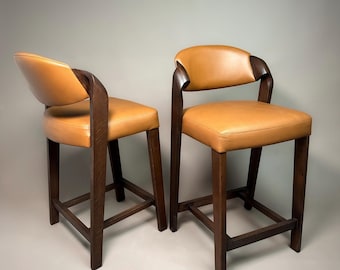 Leather Upholstered Bar Stools Handcrafted from Solid Oak, Stylish Custom Height Counter Stools, Customizable wood and leather colors