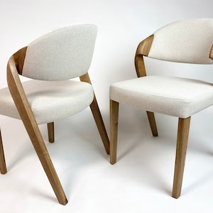 Dining chairs in Fabric, Very comfottable Side chairs for dining/living room, High quality Chair in solid oak, Accent chairs