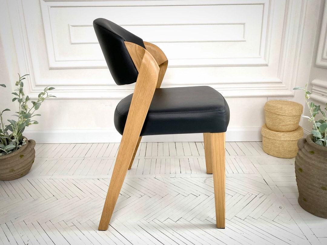 Handcrafted Dining Chairs andy With the Focus on Details and the Love