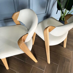 Stylish and Very Comfortable Dining Chairs with Elegant Curves, Solid Oak Chair in Beige Leather, Chairs for Dining Room, Upholstered Chairs