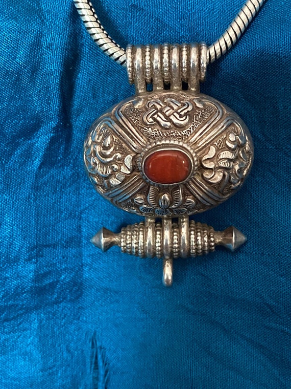 TIBETAN GAU BOX  * Tibetan Protection Jewelry * Ti