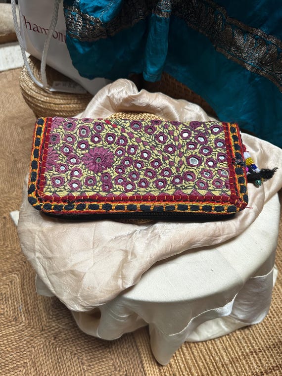 インド　ヴィンテージカッチ刺繍バッグ カッチ刺繍トートバッグ#4 ヴィンテージミラーワーク古布パッチワーク