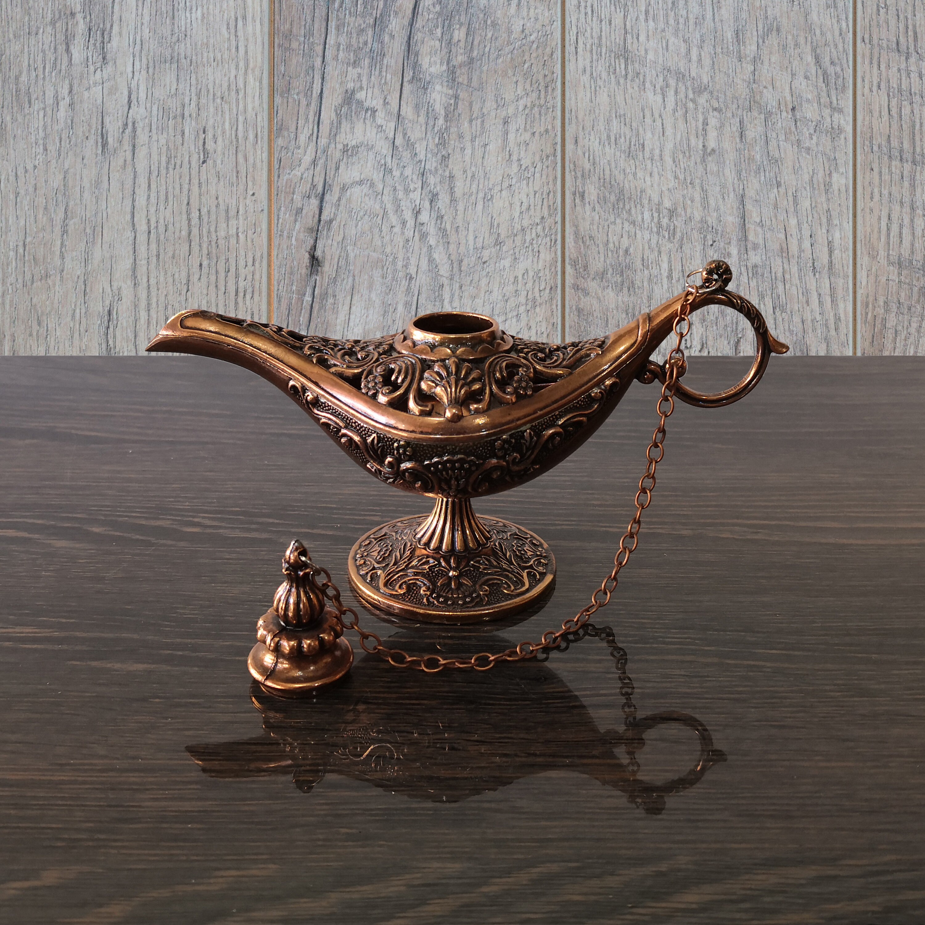 Buy Rastogi Handicrafts Brass Aladdin Genie Lamps Incense Burners Small  Golden Color Lamp (4 x 3 inch) Online at Best Prices in India - JioMart.