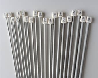 Size 4.50 mm Pony Metal Circular Knitting Pins/ Knitting Needles 100 cm long Size 4.50 mm Pony Metal Circular Knitting Pins/ Knitting Needles 100 cm long