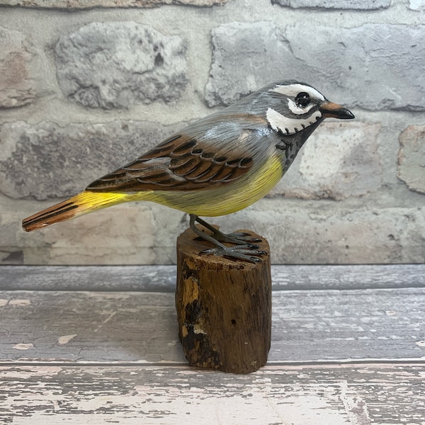 Grey Wagtail Ornament Hand Carved Wooden Bird, Bird Art Gifts for Bird Watchers, Realistic Wooden Birds, Gifts For Him, Home Decor