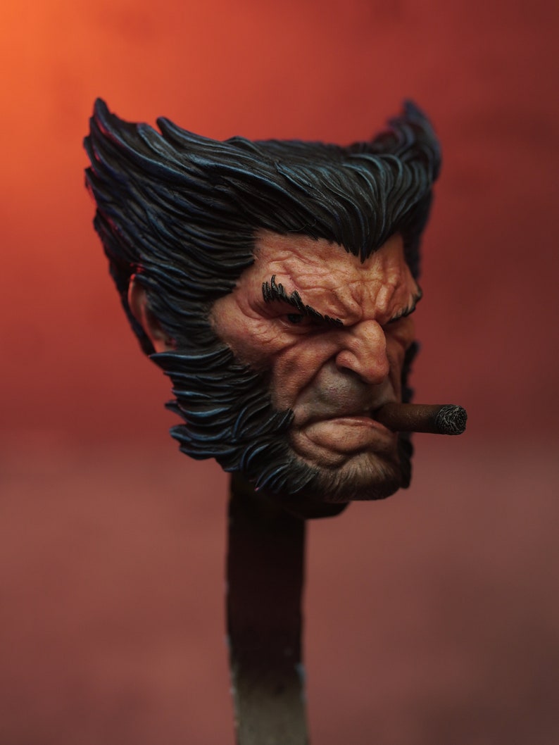 LOGAN Imán pintado/escultura de busto, esculpida y pintada a mano, IMANES ADJUNTOS, versión Comic Blue Hair imagen 7