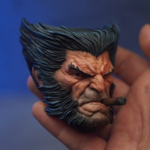 LOGAN Imán pintado/escultura de busto, esculpida y pintada a mano, IMANES ADJUNTOS, versión Comic Blue Hair imagen 9